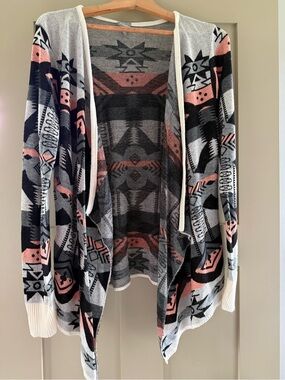 Vanity Open-Front Aztec Cardigan in Gray and Pink
